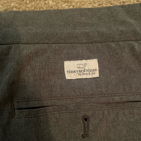 Vineyard Vines Performance Breaker Shorts Men’s 40 8” Gray Stretch Golf Athletic - Picture 3 of 4